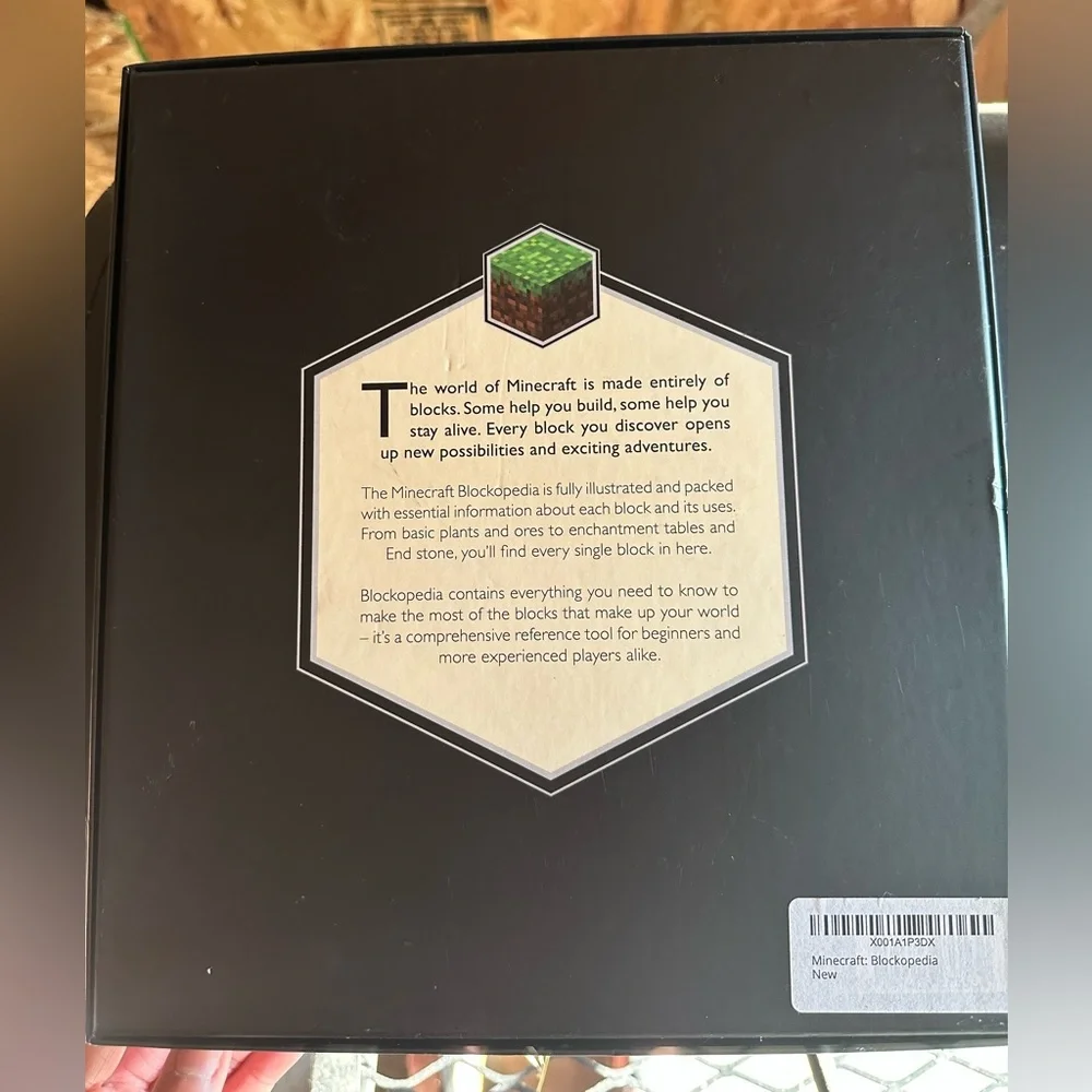 Minecraft Book - Picture 4 of 4
